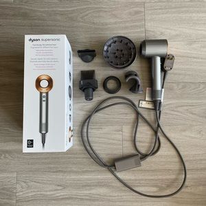 2-mo old Dyson Supersonic Hairdryer